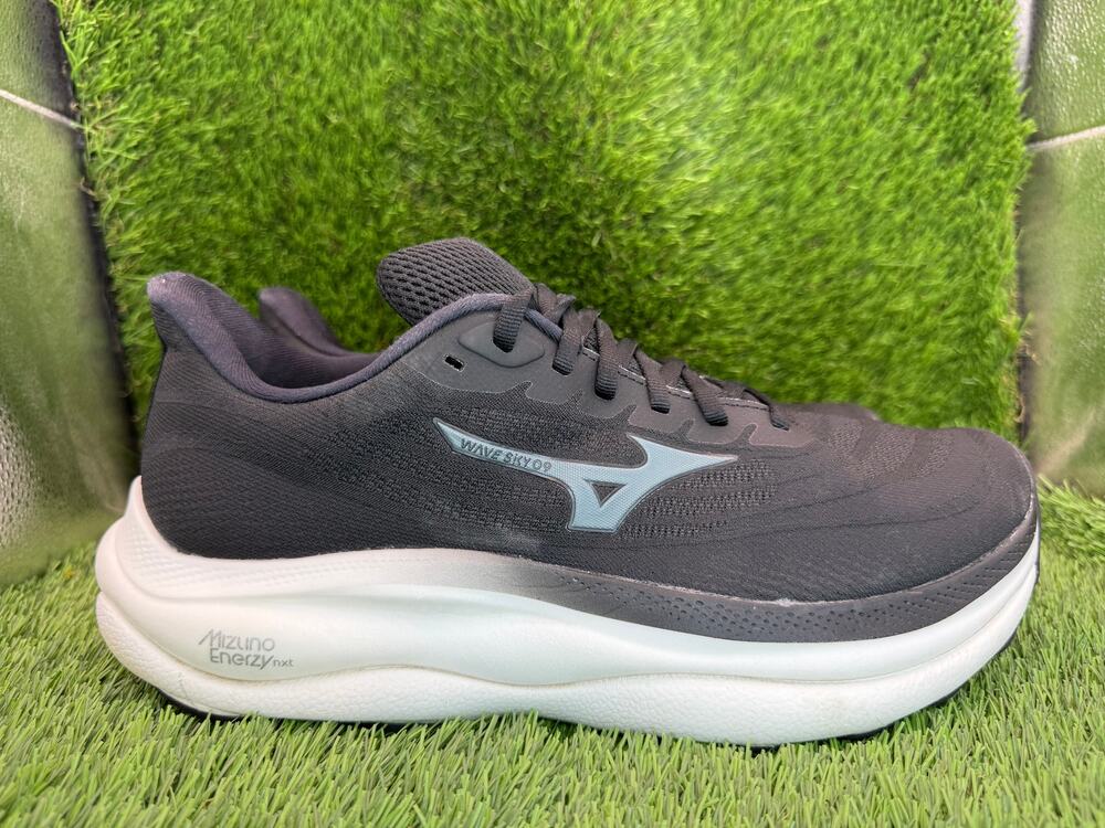 Mizuno Wave Sky 9 J1GC251102 Athletic Sneaker Men's 10 Black Mesh Running Gym